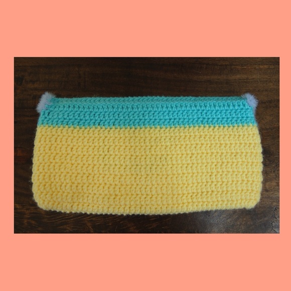 Handmade Crochet Nintendo Switch Case - Picture 4 of 4
